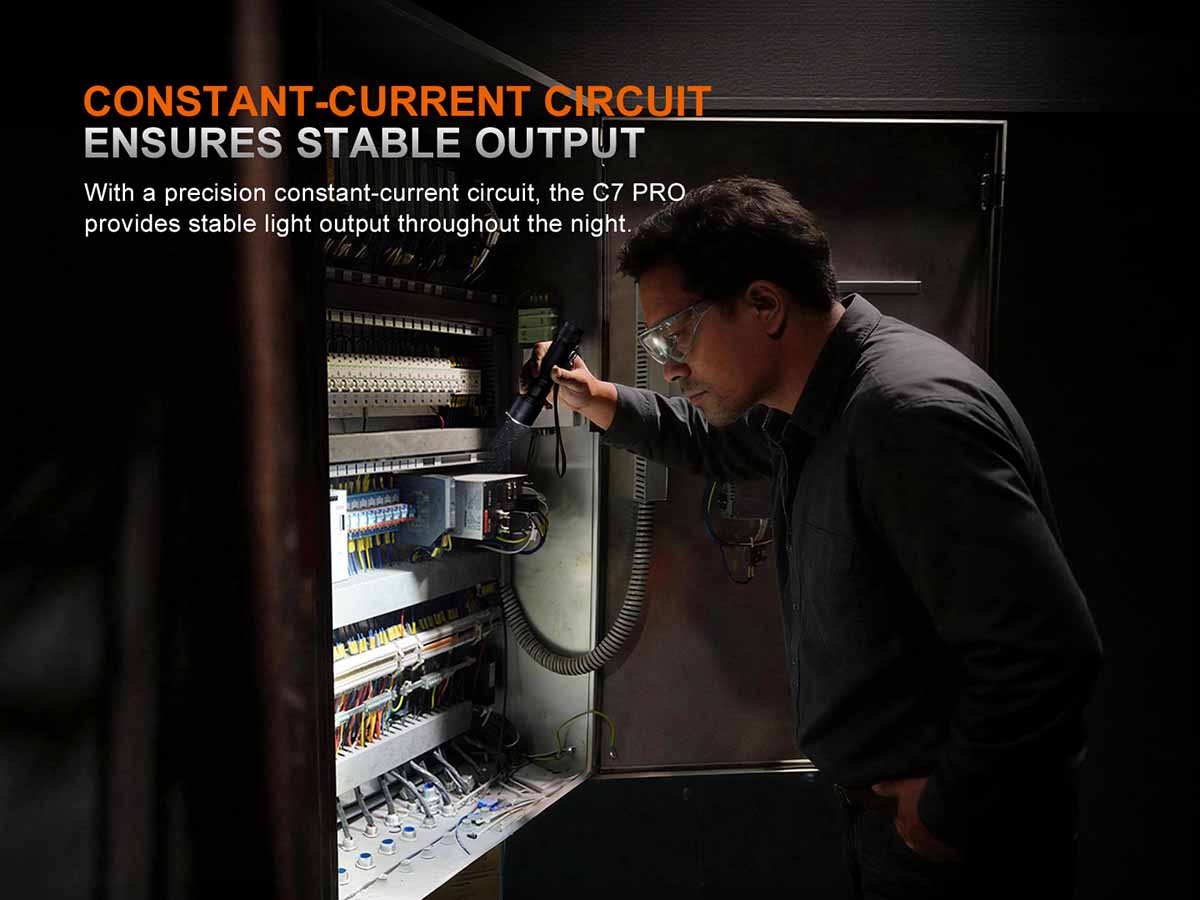 Fenix C7 PRO Rechargeable Flashlight - Image 9